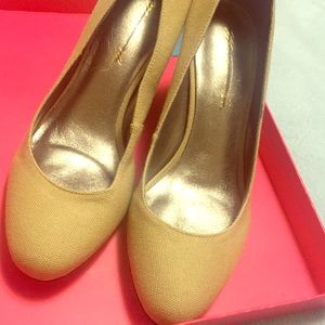 Brand new shoes block heels